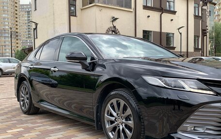 Toyota Camry, 2020 год, 3 040 000 рублей, 13 фотография