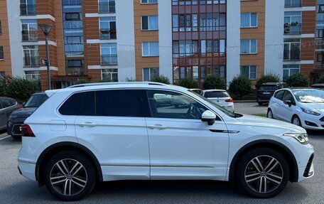 Volkswagen Tiguan II, 2020 год, 3 220 000 рублей, 3 фотография
