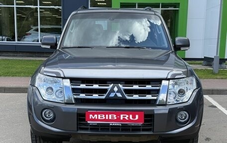 Mitsubishi Pajero IV, 2012 год, 2 129 000 рублей, 2 фотография