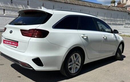 KIA cee'd III, 2021 год, 2 400 000 рублей, 9 фотография
