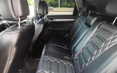 KIA Sorento II рестайлинг, 2013 год, 1 900 000 рублей, 27 фотография
