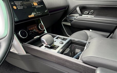 Land Rover Range Rover IV рестайлинг, 2024 год, 14 000 000 рублей, 22 фотография