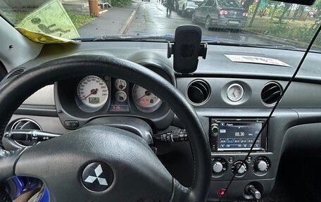 Mitsubishi Outlander III рестайлинг 3, 2004 год, 550 000 рублей, 5 фотография
