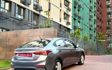 Hyundai Solaris II рестайлинг, 2017 год, 1 310 000 рублей, 8 фотография