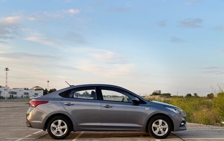Hyundai Solaris II рестайлинг, 2017 год, 1 310 000 рублей, 25 фотография