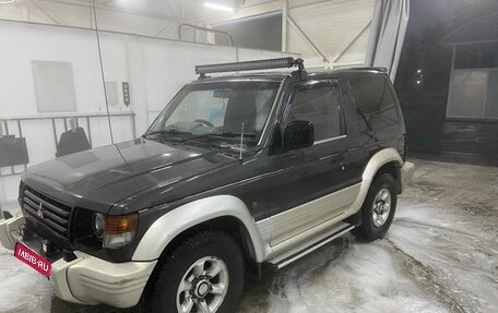 Mitsubishi Pajero III рестайлинг, 1992 год, 300 000 рублей, 1 фотография