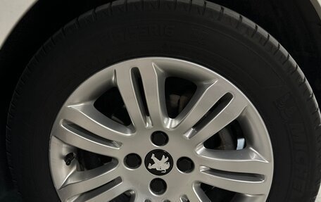 Peugeot 408 I рестайлинг, 2014 год, 670 000 рублей, 13 фотография