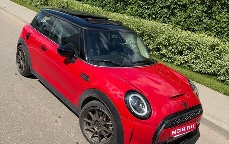 MINI Hatch, 2021 год, 3 199 000 рублей, 2 фотография