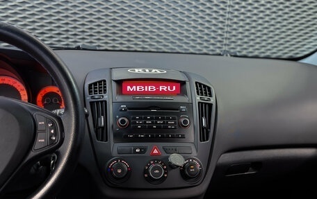 KIA cee'd I рестайлинг, 2008 год, 700 000 рублей, 16 фотография