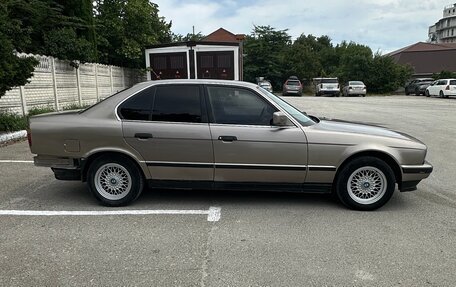 BMW 5 серия, 1989 год, 210 000 рублей, 3 фотография