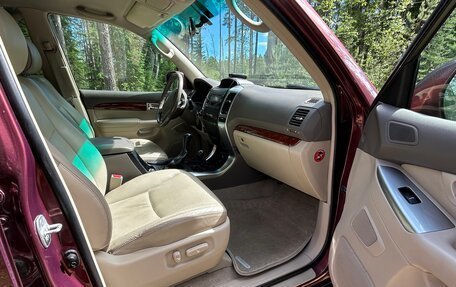 Toyota Land Cruiser Prado 120 рестайлинг, 2006 год, 2 300 000 рублей, 10 фотография