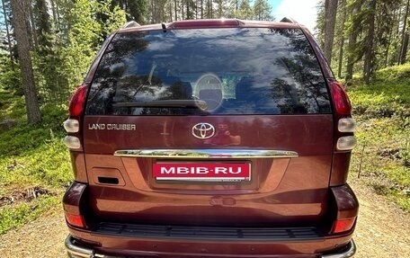 Toyota Land Cruiser Prado 120 рестайлинг, 2006 год, 2 300 000 рублей, 2 фотография