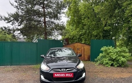 Hyundai Solaris II рестайлинг, 2012 год, 650 000 рублей, 2 фотография