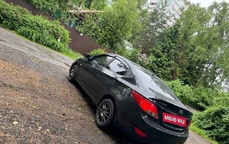 Hyundai Solaris II рестайлинг, 2012 год, 650 000 рублей, 3 фотография