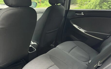 Hyundai Solaris II рестайлинг, 2012 год, 650 000 рублей, 12 фотография