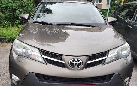 Toyota RAV4, 2014 год, 2 200 000 рублей, 8 фотография