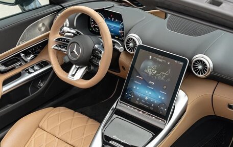 Mercedes-Benz SL-Класс AMG, 2024 год, 21 990 000 рублей, 26 фотография