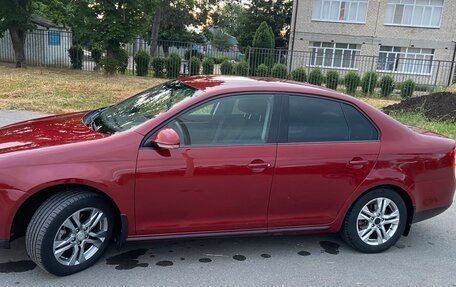 Volkswagen Jetta VI, 2010 год, 690 000 рублей, 3 фотография