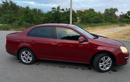Volkswagen Jetta VI, 2010 год, 690 000 рублей, 21 фотография