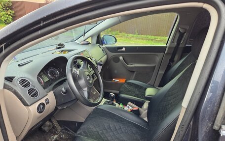 Volkswagen Golf Plus II, 2011 год, 390 000 рублей, 17 фотография