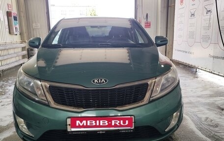 KIA Rio III рестайлинг, 2013 год, 670 000 рублей, 1 фотография