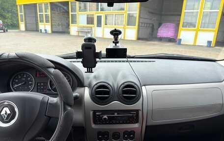 Renault Logan I, 2011 год, 650 000 рублей, 35 фотография
