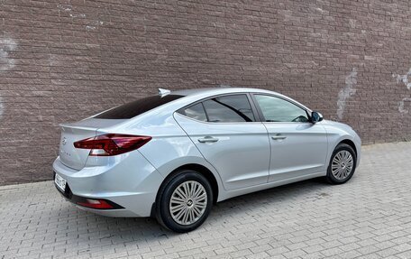 Hyundai Elantra VI рестайлинг, 2019 год, 1 650 000 рублей, 2 фотография