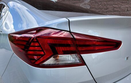 Hyundai Elantra VI рестайлинг, 2019 год, 1 650 000 рублей, 7 фотография