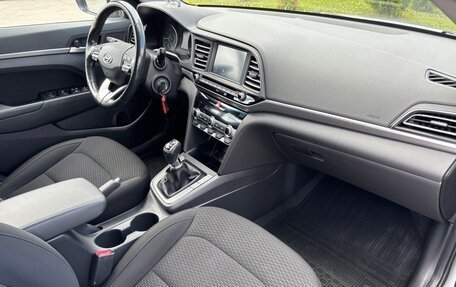 Hyundai Elantra VI рестайлинг, 2019 год, 1 650 000 рублей, 12 фотография