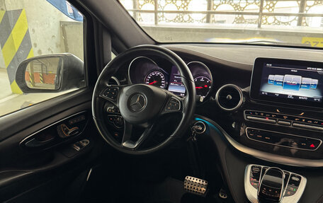 Mercedes-Benz V-Класс, 2016 год, 3 650 000 рублей, 23 фотография