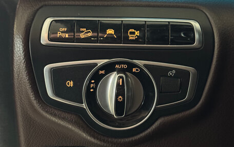 Mercedes-Benz V-Класс, 2016 год, 3 650 000 рублей, 32 фотография
