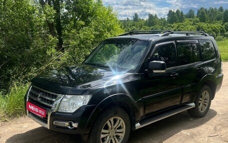 Mitsubishi Pajero IV, 2015 год, 2 200 000 рублей, 9 фотография