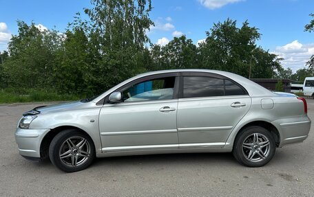 Toyota Avensis III рестайлинг, 2003 год, 540 000 рублей, 4 фотография