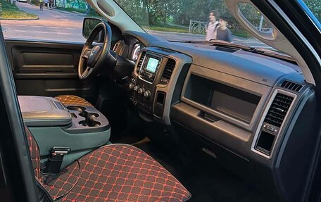 Dodge RAM IV, 2017 год, 3 650 000 рублей, 3 фотография