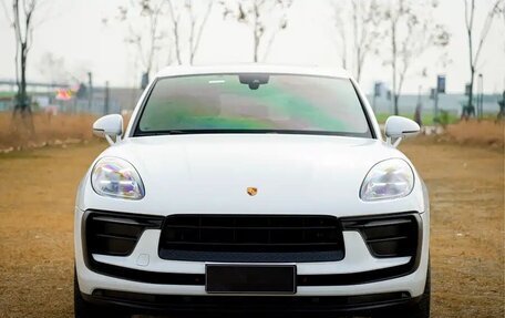 Porsche Macan I рестайлинг, 2023 год, 6 058 000 рублей, 2 фотография