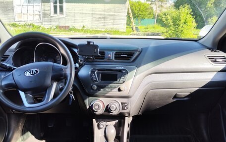 KIA Rio III рестайлинг, 2013 год, 670 000 рублей, 10 фотография