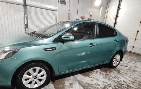 KIA Rio III рестайлинг, 2013 год, 670 000 рублей, 25 фотография