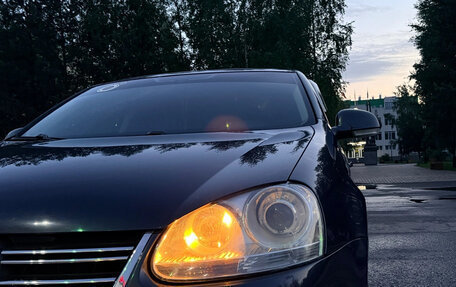 Volkswagen Jetta VI, 2008 год, 630 000 рублей, 2 фотография