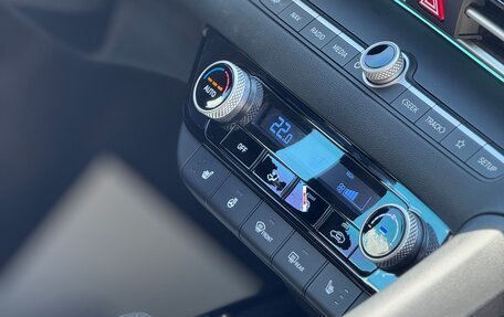 Hyundai Elantra, 2023 год, 2 300 000 рублей, 14 фотография