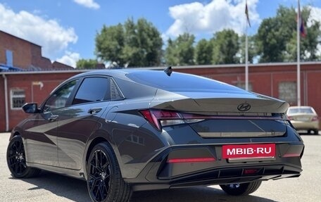 Hyundai Elantra, 2023 год, 2 300 000 рублей, 5 фотография