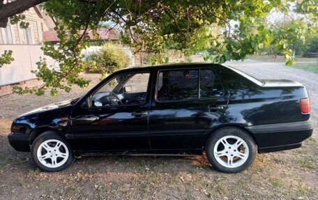Volkswagen Vento, 1993 год, 250 000 рублей, 8 фотография