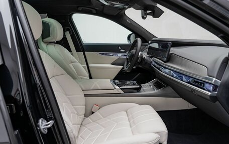 BMW 7 серия, 2025 год, 19 300 000 рублей, 30 фотография