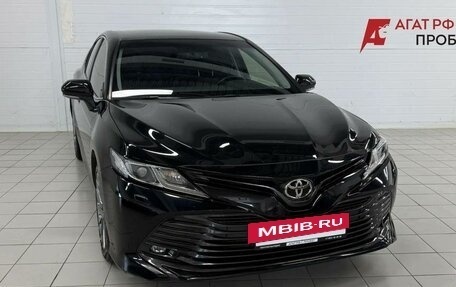Toyota Camry, 2020 год, 2 850 000 рублей, 3 фотография