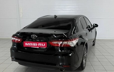 Toyota Camry, 2020 год, 2 850 000 рублей, 8 фотография