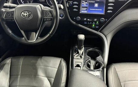 Toyota Camry, 2020 год, 2 850 000 рублей, 20 фотография