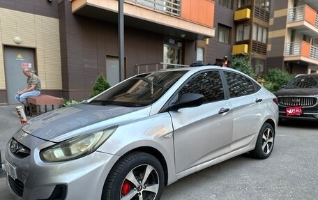 Hyundai Solaris II рестайлинг, 2014 год, 425 000 рублей, 1 фотография