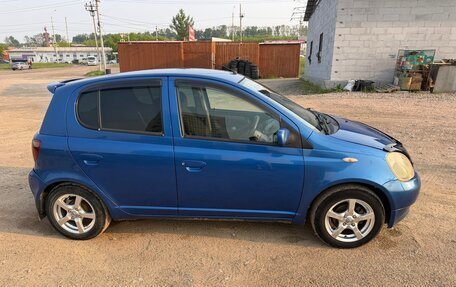 Toyota Vitz, 2001 год, 300 000 рублей, 3 фотография