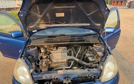 Toyota Vitz, 2001 год, 300 000 рублей, 14 фотография