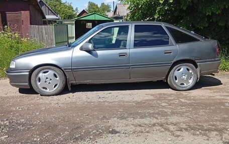 Opel Vectra A, 1992 год, 60 000 рублей, 4 фотография