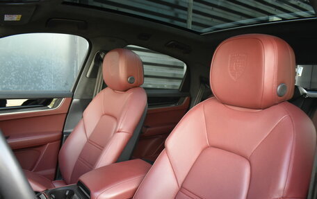 Porsche Cayenne III, 2024 год, 16 500 000 рублей, 10 фотография